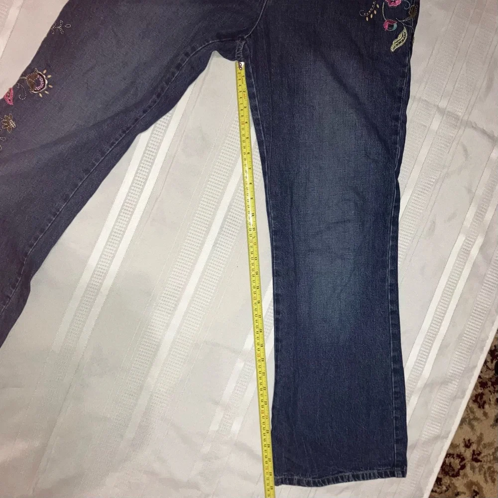 So Cool Christopher & Banks Flower Embroidered Blue Jeans Size 12 Boho - Picture 5 of 8
